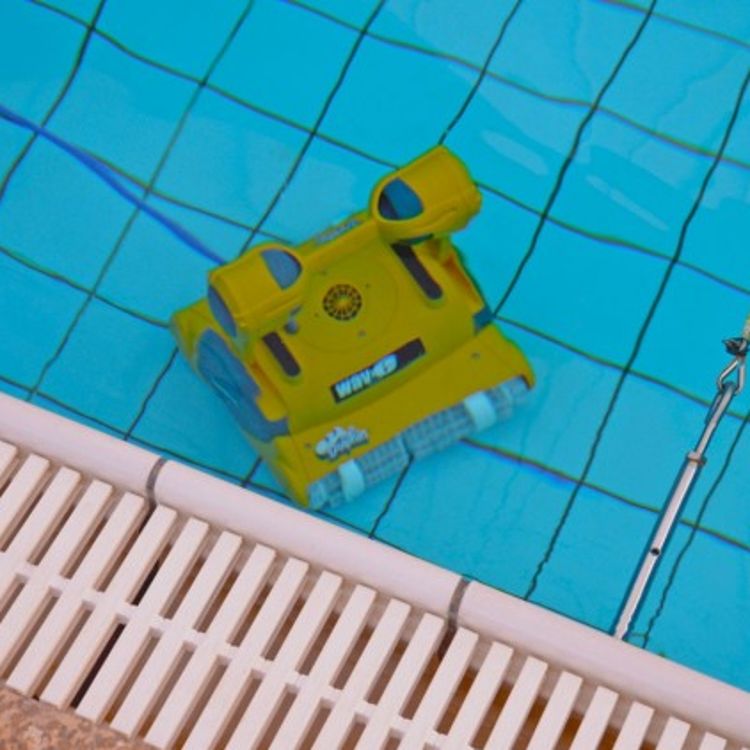 Dolphin Wave 75 Automatic Pool Cleaner