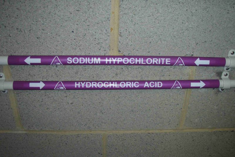 Pipe Label Sodium Hypochlorite Right