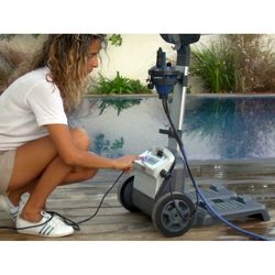 Dolphin Liberty Cordless Automatic Pool Cleaner